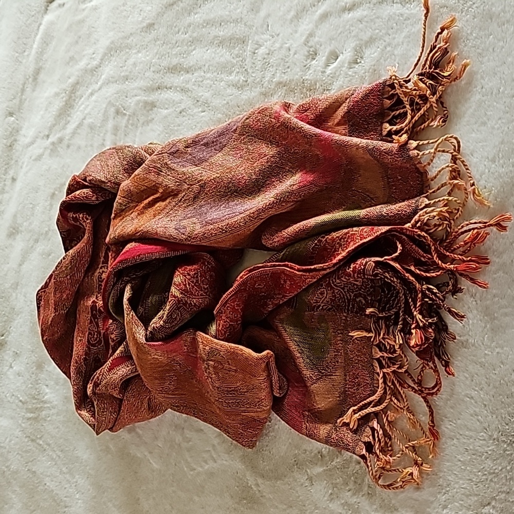 Vibrant ladies scarf